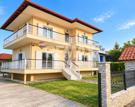 4340-92013704.jpg